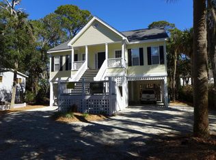813 Cheehaw St, Edisto Island, SC 29438