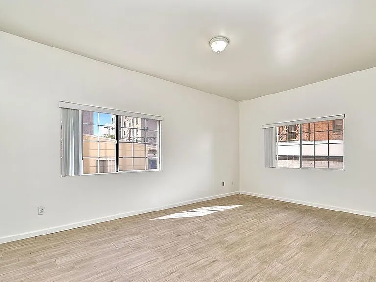 707 S Gramercy Pl #0 — Photo 6