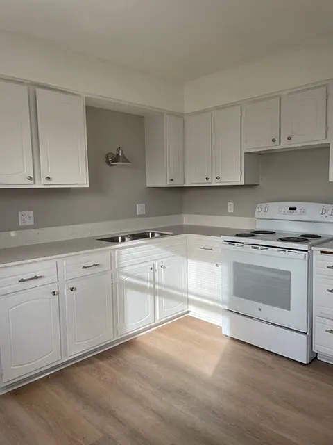 2 bed, 780 sqft, $1,185 — Photo 2
