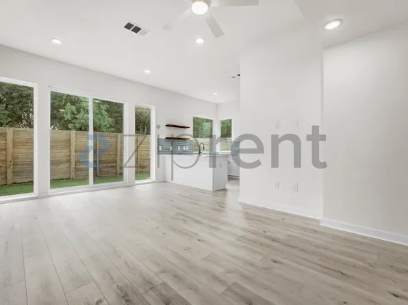 2000 Riverside Farms Rd #9102, Austin, TX 78741
