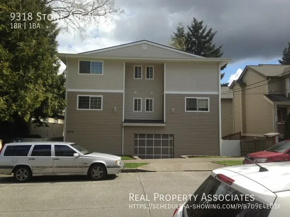 9318 Stone Ave N APT 2, Seattle, WA 98103