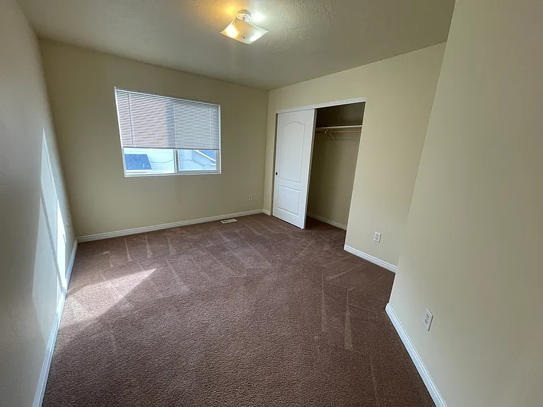 1445 N Bonneville St #102 — Photo 8