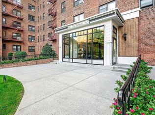 10011 67th Rd, Queens, NY 11375