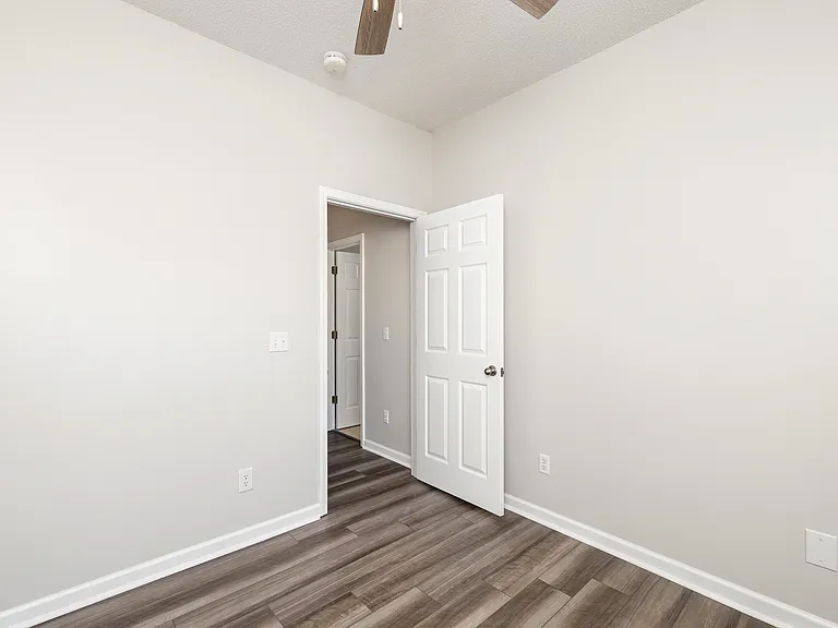 1755 Titanic Ct — Photo 25