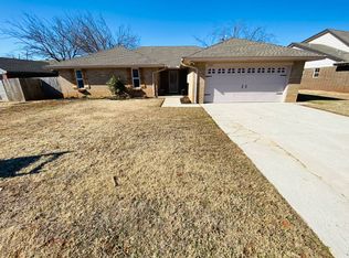 10025 Kingsgate Rd, Oklahoma City, OK 73159
