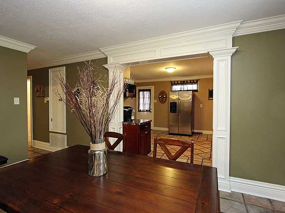 5th image of 500 Willowbrook Dr
