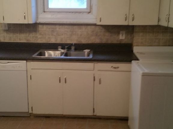 4th image of 4627 Ferncliff Dr #C