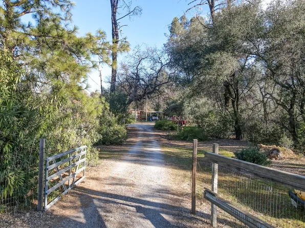 17698 Walker Mine Rd, Redding, CA 96003