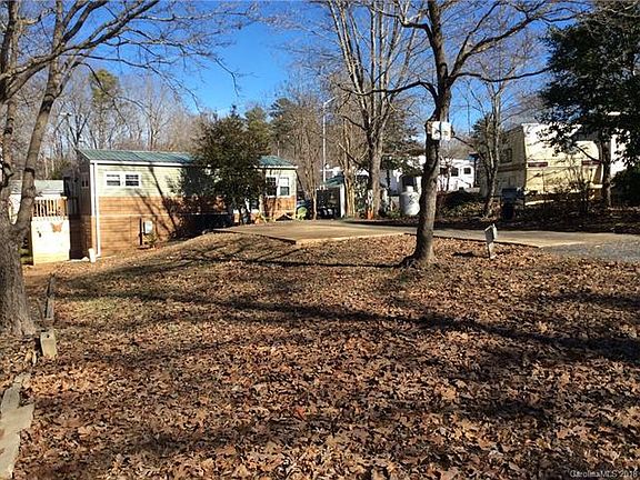 2nd image of 110 Pier Ave #325
