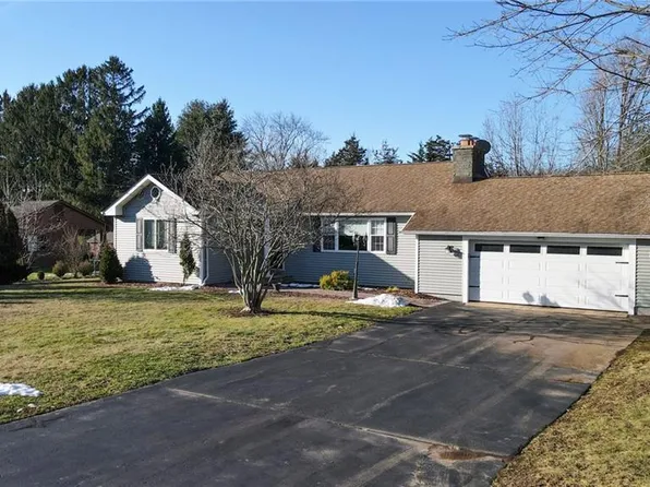 28 Berkshire Drive, Farmington, CT 06032
