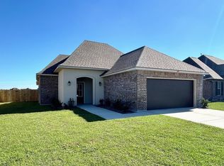 229 Pond Dr, Thibodaux, LA 70301