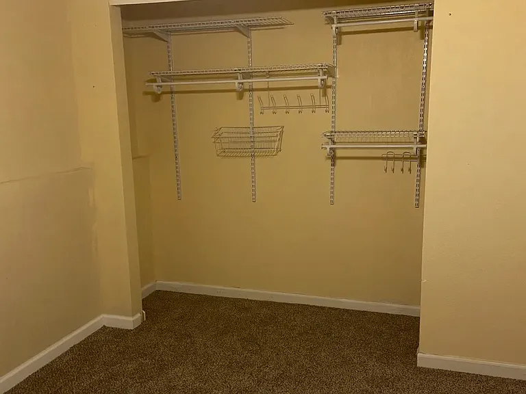 1513 Woodward Dr — Photo 9
