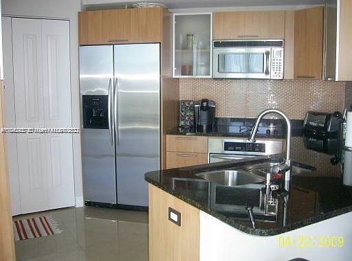 1st image of 480 NE 30th St #16