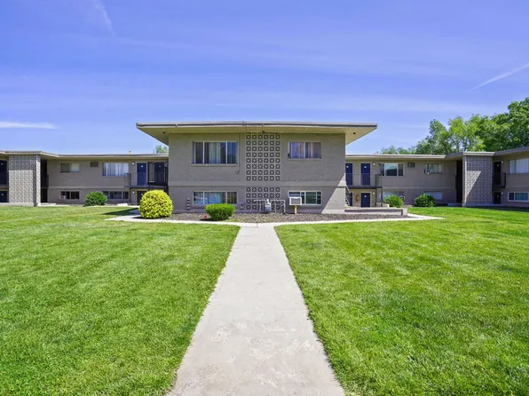 Jordanaire Apartments
