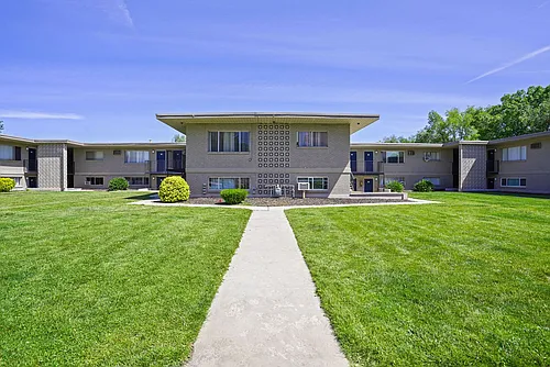 Jordanaire Apartments Photo 1