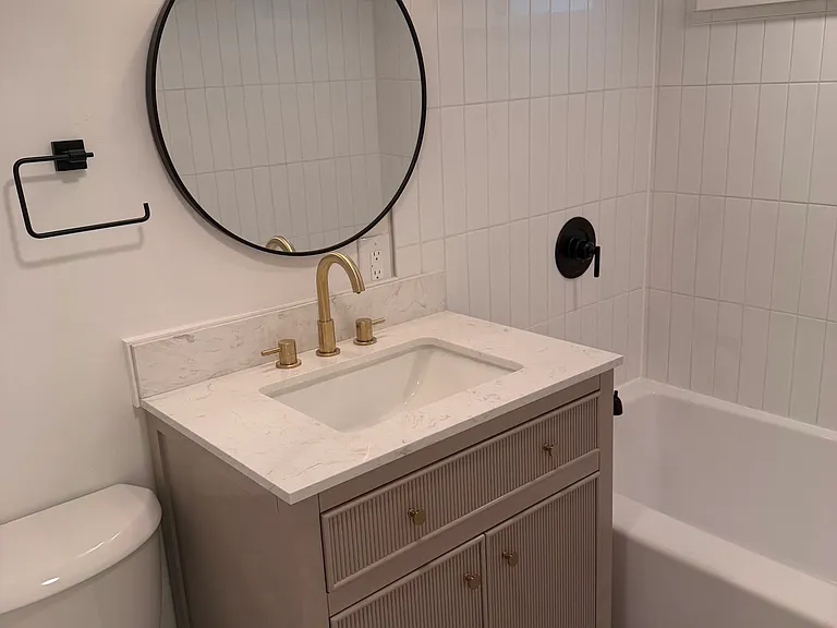 670 Healy St — Photo 12