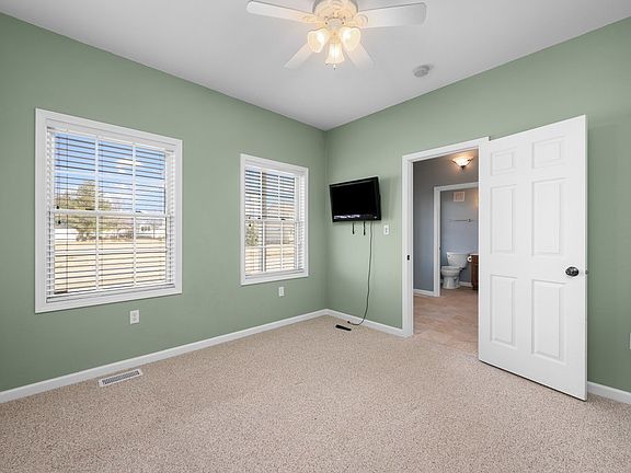 5th image of 475 Rhonda Rd