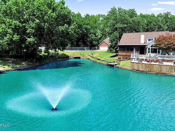 3rd image of 8729 Carrollwood Ln