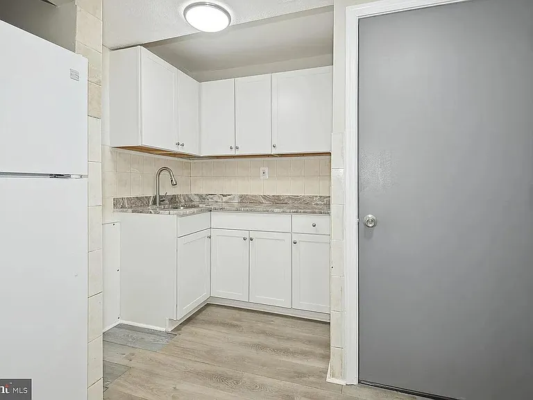4746 Carterwood Dr — Photo 5