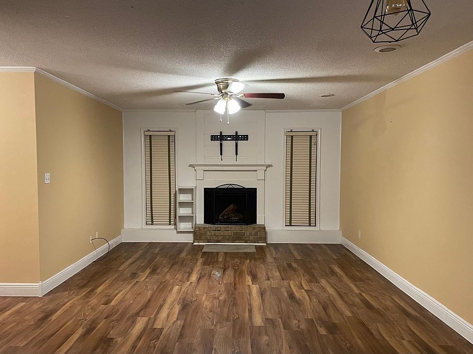 1st image of 432 Woodway Dr