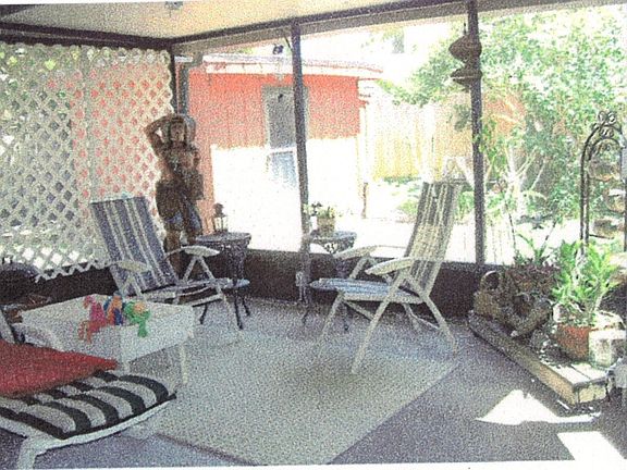 lg screened patio
