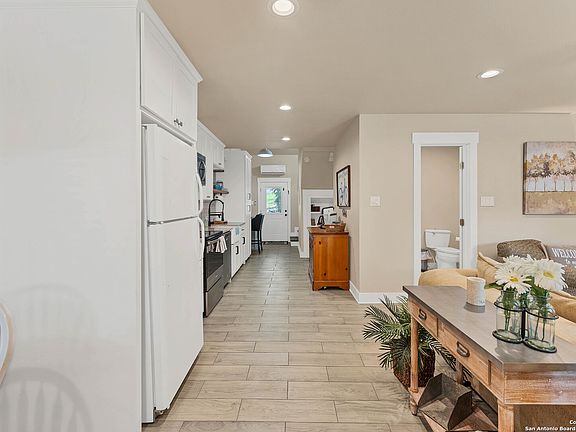 2nd image of 26 Marina Circle #26
