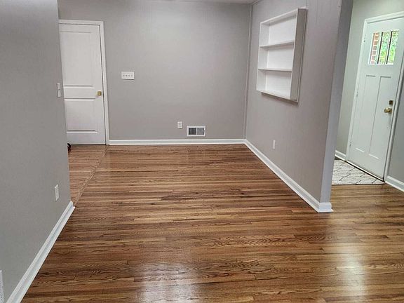 5th image of 1195 Starline Dr SE