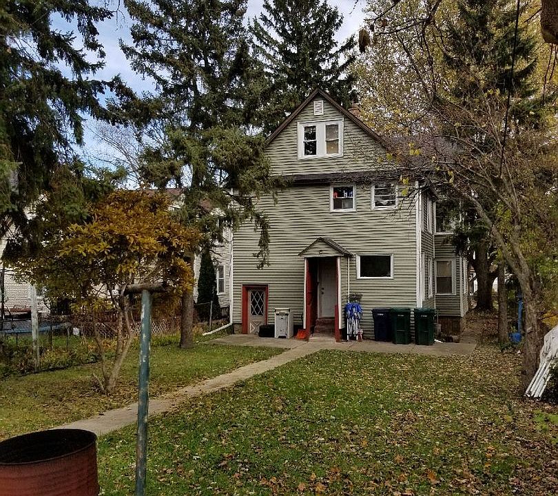 2nd image of 1116 Lincoln St