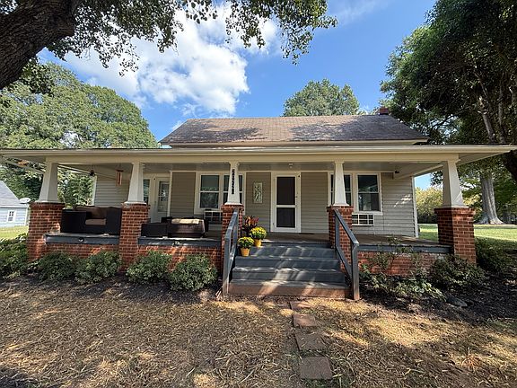 2nd image of 20220 Zion Ave #A