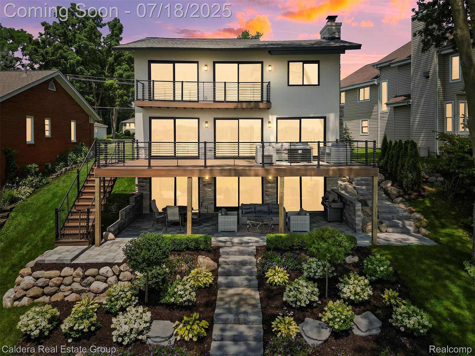 4555 Motorway Dr, Waterford, MI 48328 | Zillow