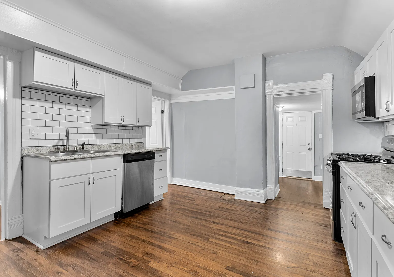 4132 Locust St - 2 — Photo 2
