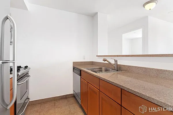 Rented by Halstead Real Estate | media 3
