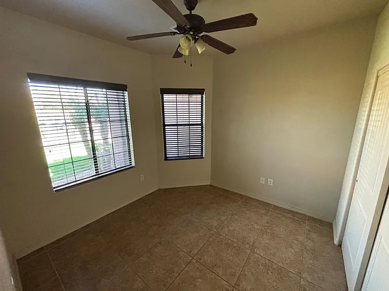 1427 N Avenida Serenidad Ave — Photo 12