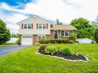 202 Joanne Dr, Egg Harbor Township, NJ 08234