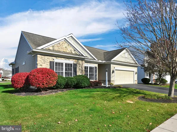 113 Charlan Blvd, Mount Joy, PA 17552