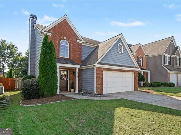 1245 Birchwood Ln, Roswell, GA 30076