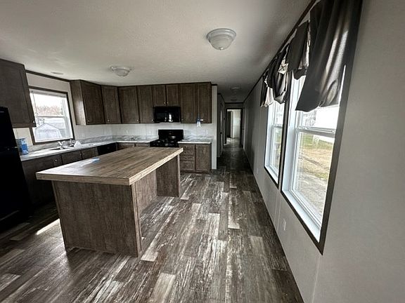 3rd image of 16751 Turner Rd #5598