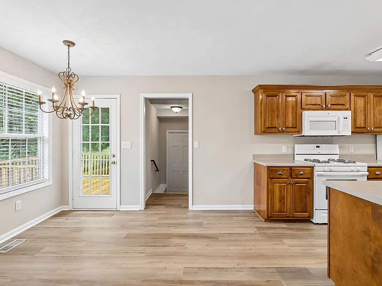 3106 Jeffrey Ct — Photo 16