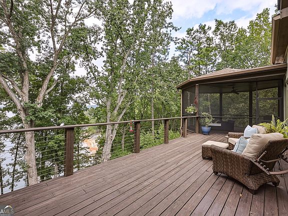 3rd image of 5628 Nags Head Cir