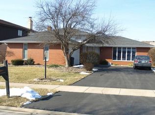 18308 Clyde Ave, Lansing, IL 60438