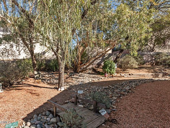 3rd image of 2105 W Terrace Drive