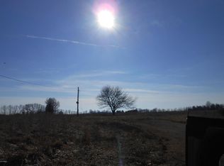 361 Hanging Rock Rd, Flora, IL 62839