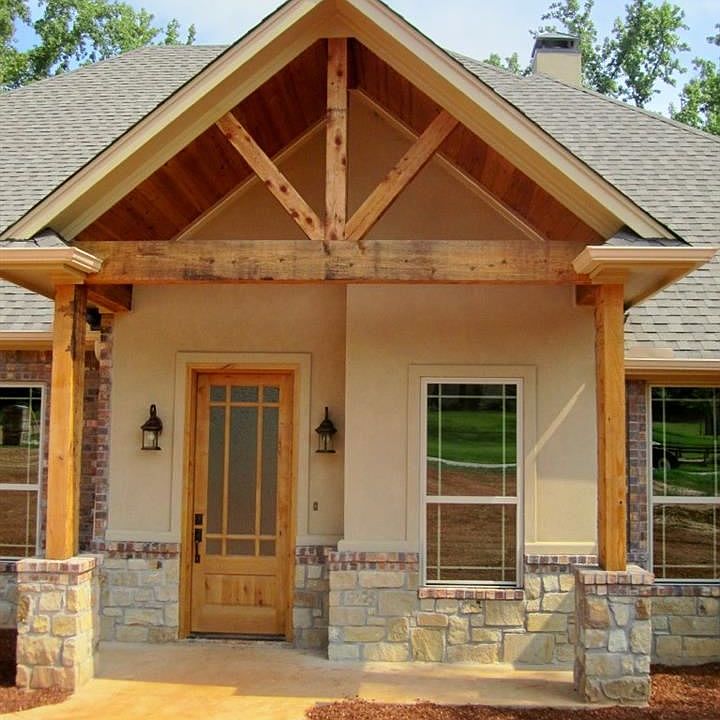 1st image of 316 Oak Grove Way