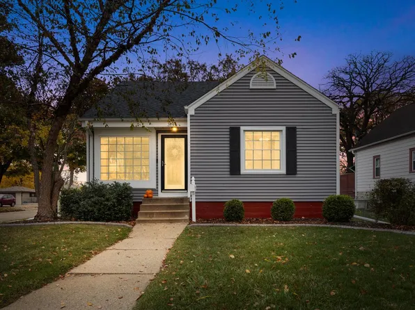 3744 South Rutland AVENUE, Saint Francis, WI 53235