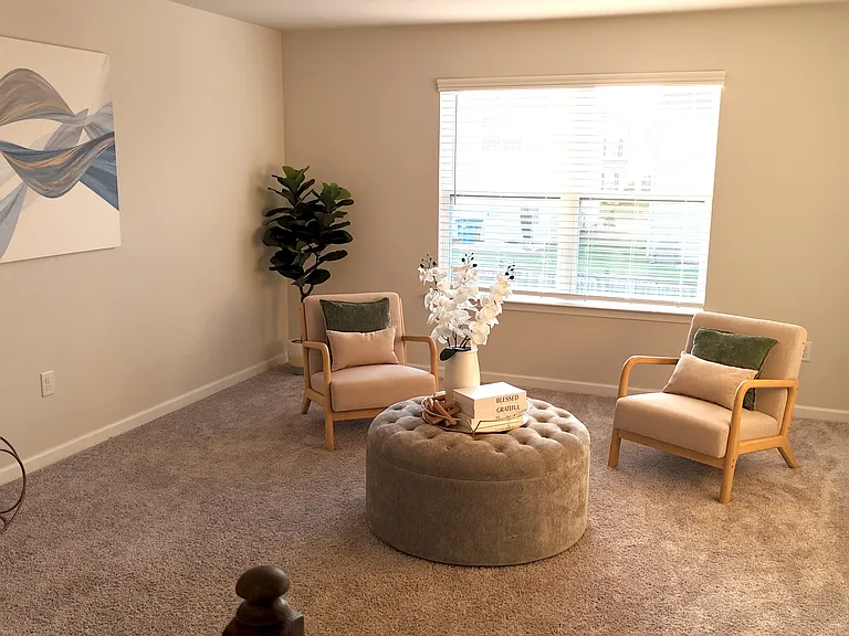 828 Royal Red Ct — Photo 26