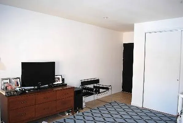 Rented by Corcoran | media 22