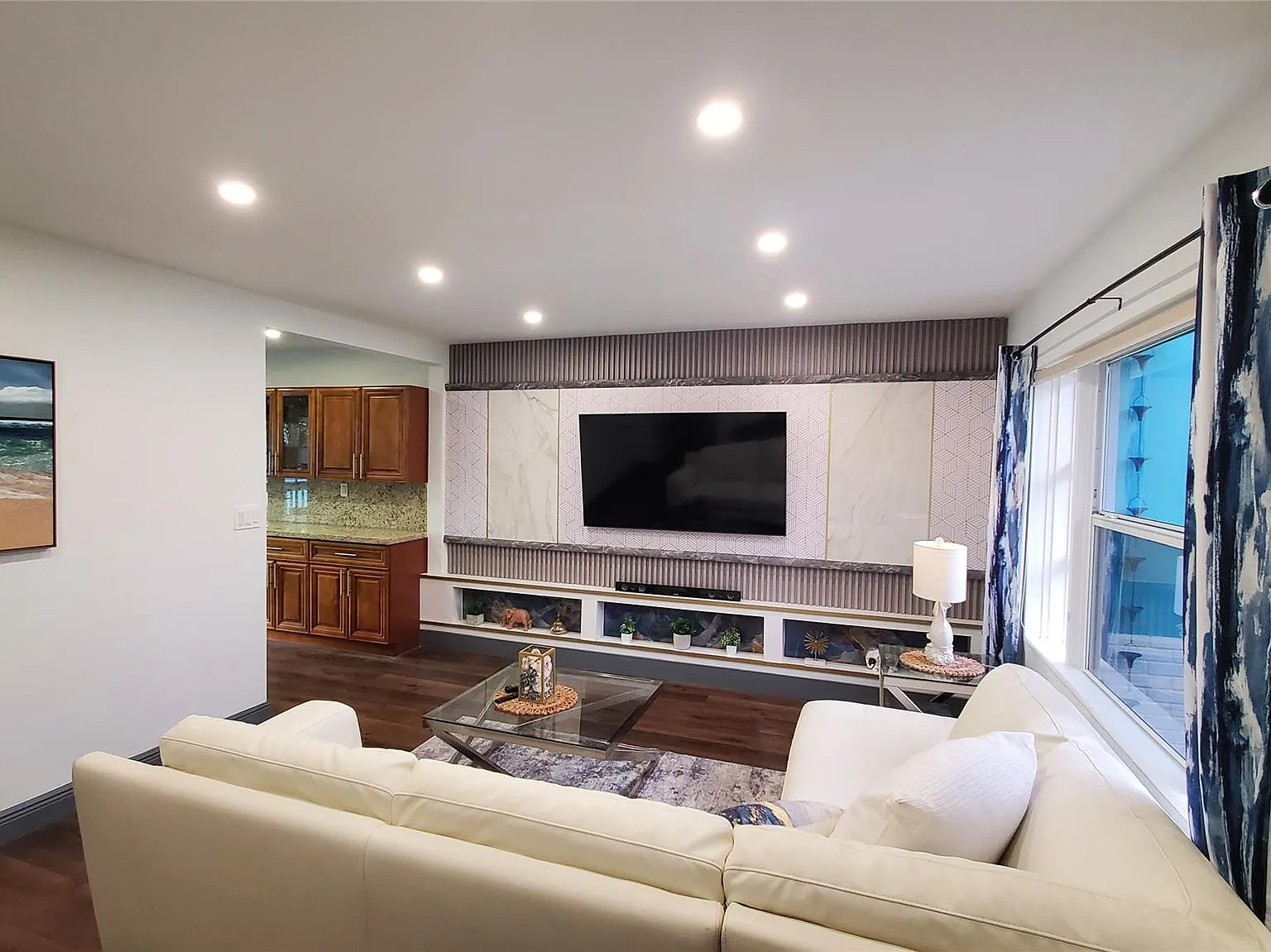2 bed, 2.0 bath, 1679 sqft, $4,000 — Photo 4