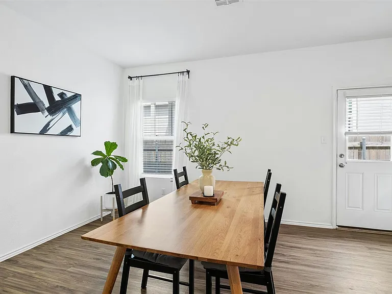 221 Barbary Coast Ln — Photo 10