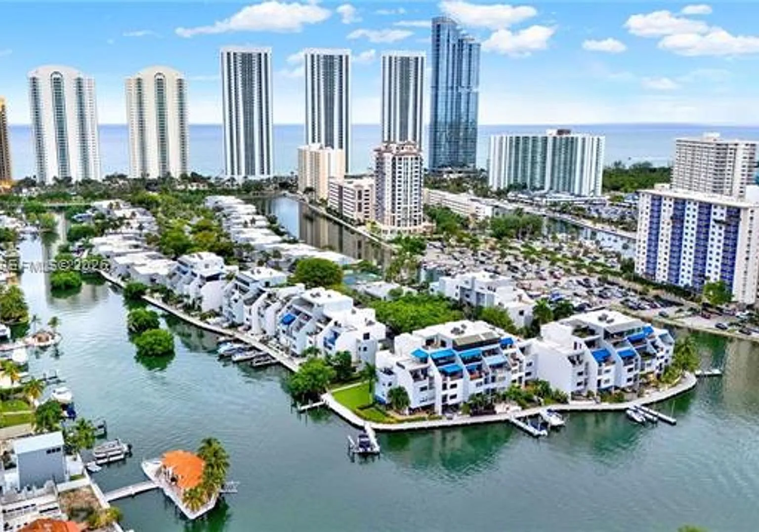 456 Poinciana Dr cu-1620, Sunny Isles Beach, FL 33160 — Photo 2