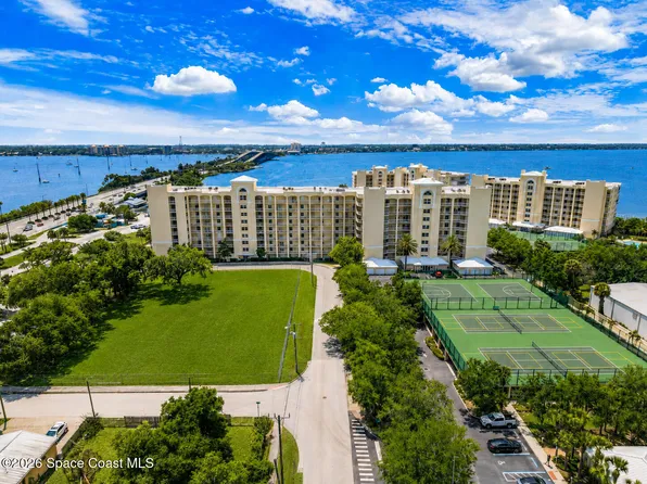 134 Starboard Ln APT 402, Merritt Island, FL 32953